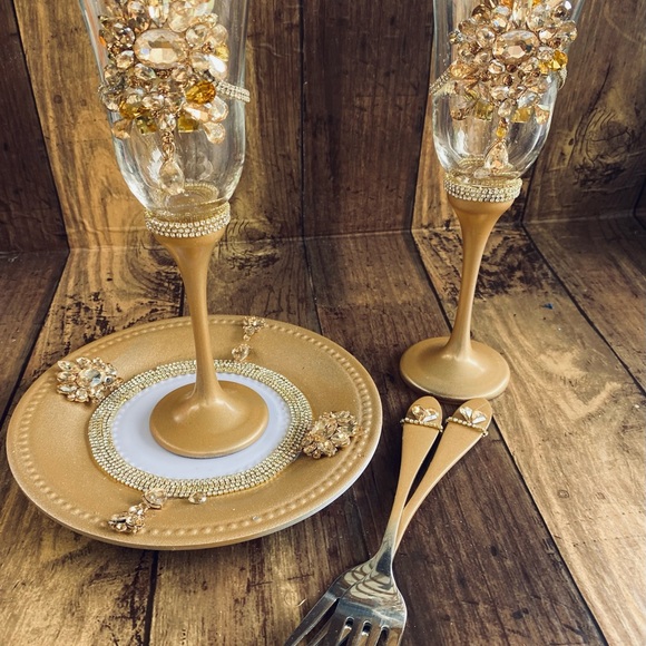 Gold crystalchampagne flutes forks cake plate - Picture 8 of 8